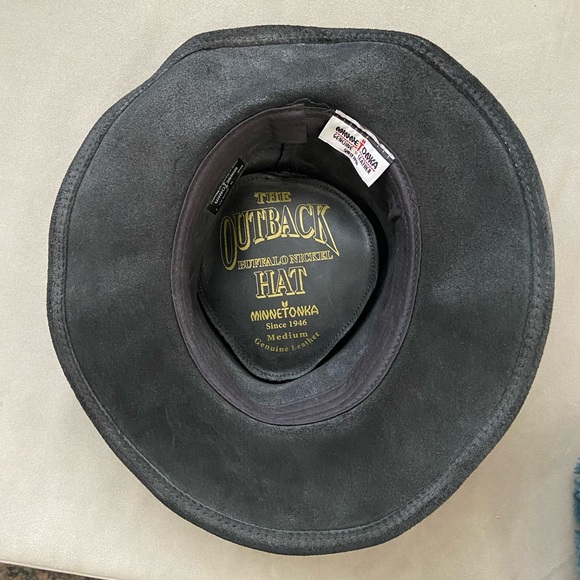 Minnetonka The Outback Buffalo Nickel leather Hat in black